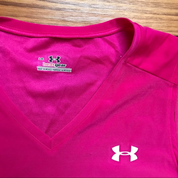Under Armour Breast Cancer Running Tops, EUC, XS - Picture 11 of 16